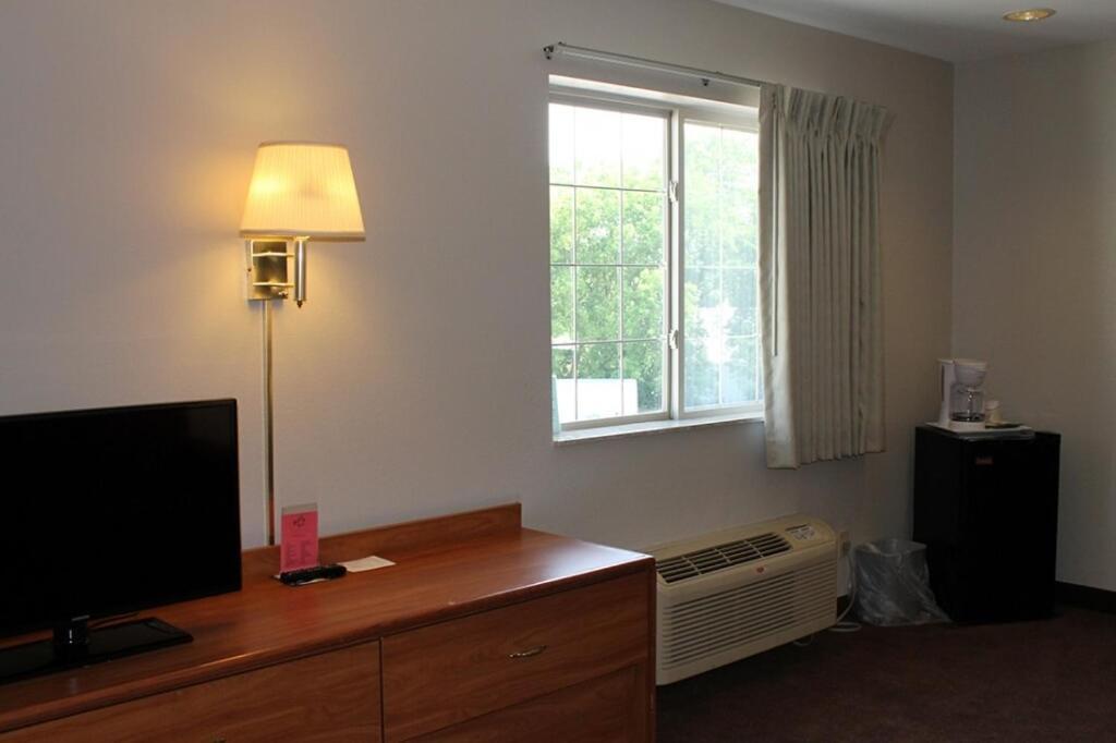 Edmore Inn Exteriér fotografie